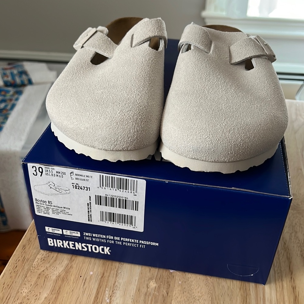 NWT Birkenstock Boston Clogs - Antique White Suede - Size 39